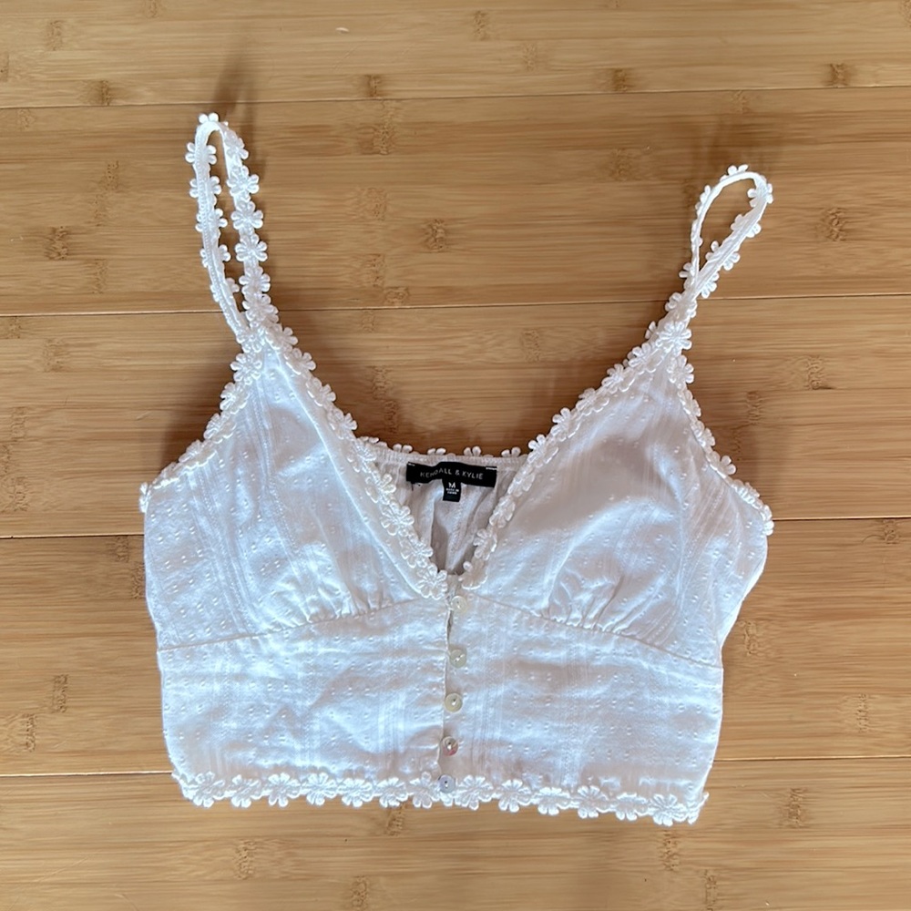 Dainty detailed button top
